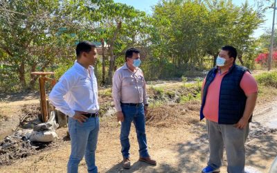 Coordinan OROMAPAS y Unidad de Riego la solución a derrame de aguas en Altavela